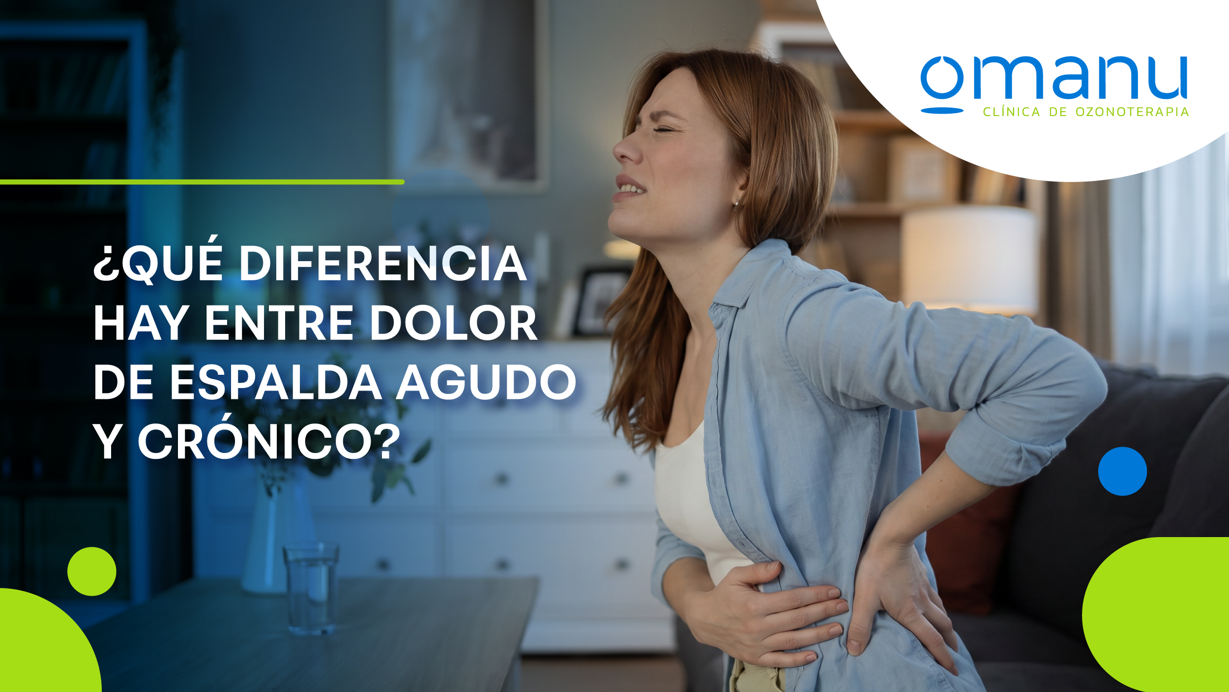 Mujer con dolor de espalda que sostiene la zona lumbar.
